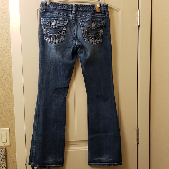 🤩 Cute Boot-cut Jeans 👖 LOW RISE! - Picture 3 of 8